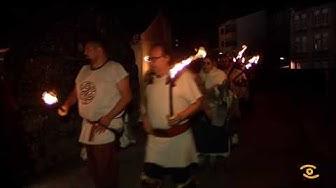 Terrorfico desfile de nimas pola muralla de Lugo